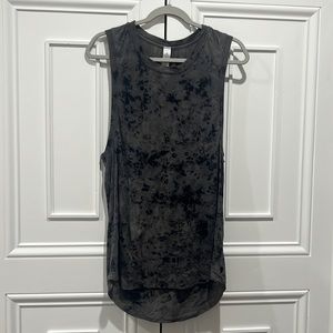 Lululemon tie dye the lab XS tank. Runs a little big/oversized
